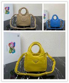 Picture of Prada Lady Handbags _SKUfw133023369fw
